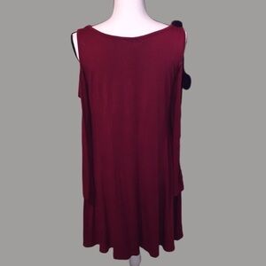 Haomeili  - Dark Red shoulder cutout dress